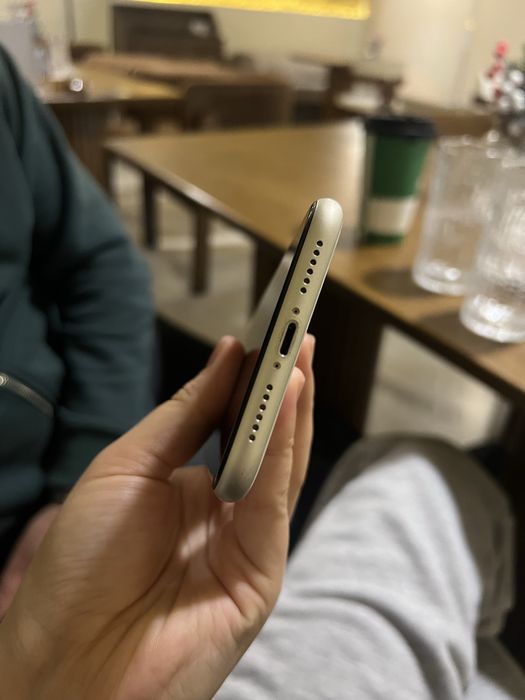 Продам Iphone 11 128гб