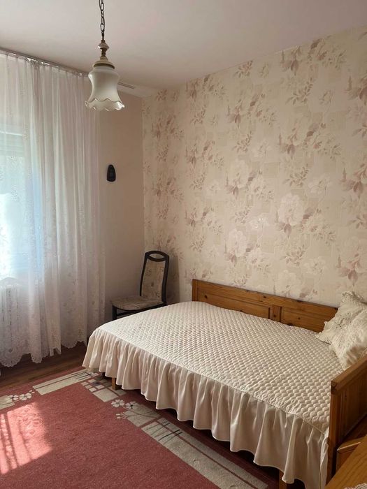 Тристаен апартамент в ж.к. Тракия