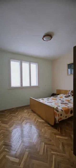 Предлагам къща в с. Момино об. Търговище