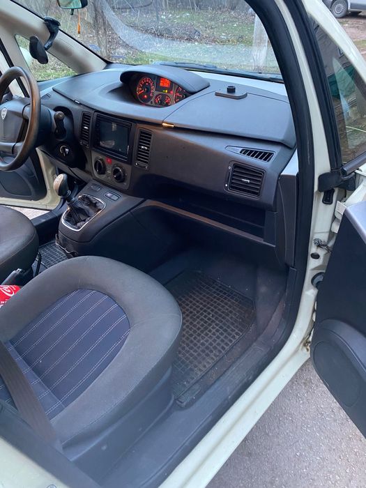 Lancia Musa  В много добро състояние