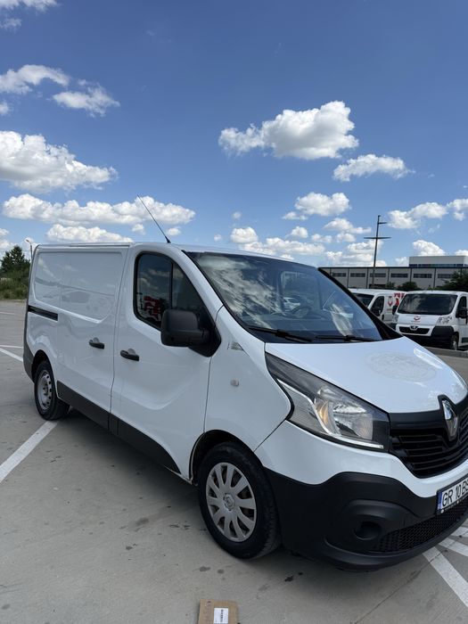 RENAULT Trafic 2015 — imagine 3