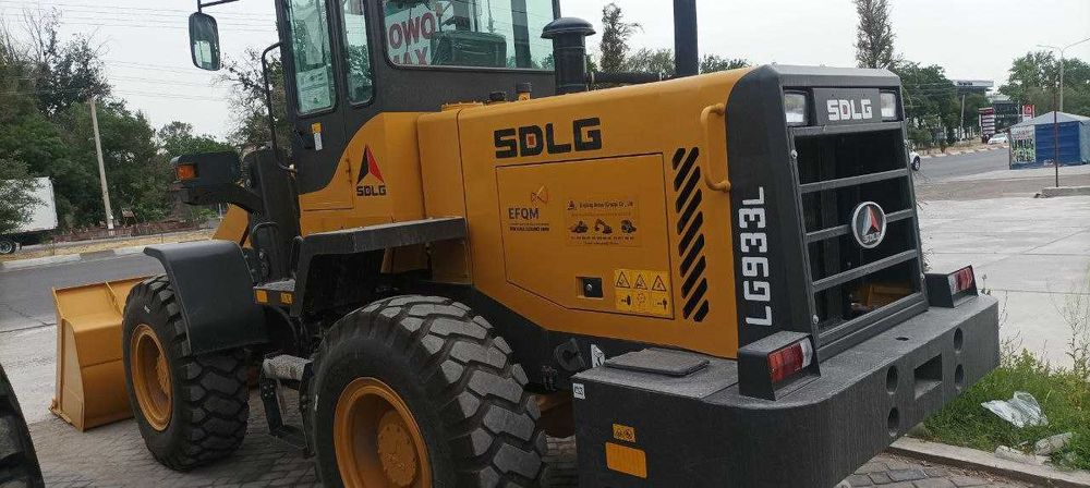 фронтальный погрузчик 2,1 куб