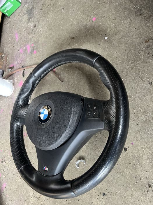 М волан бмв х1 е84 ( m volan bmw x1 e84 )