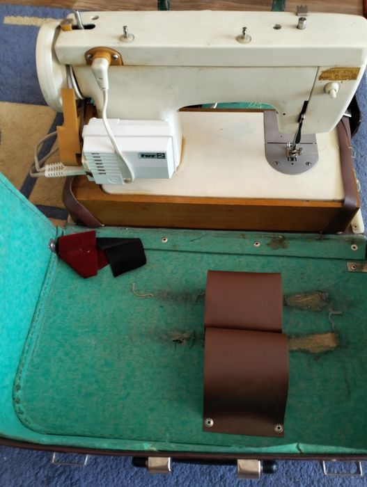 Швейная машинка чайка