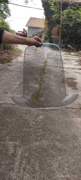 Слюда универсална със стойката