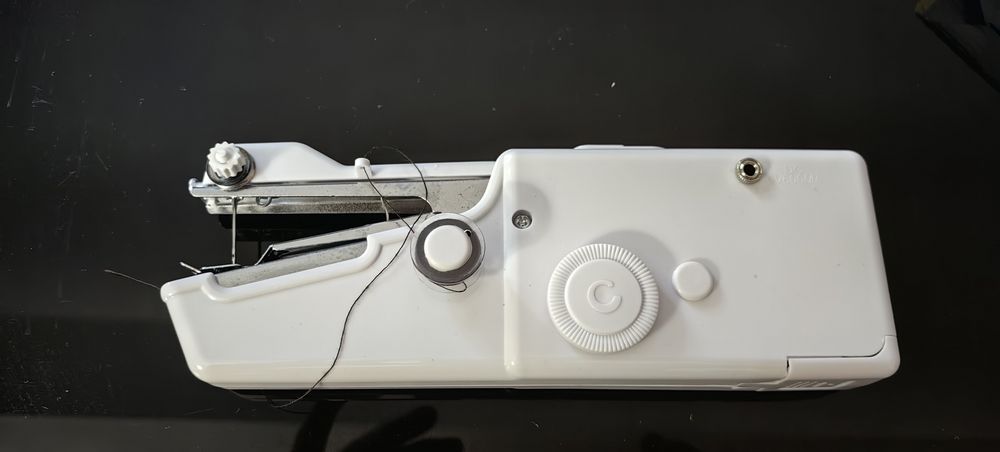 Машина за шиене.