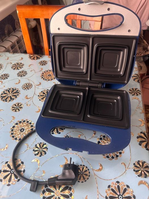 Сэндвичница продается