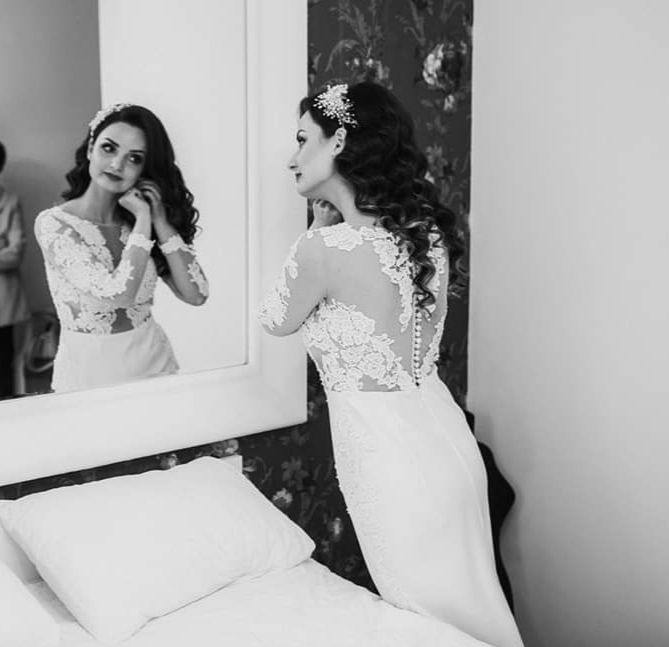 Vând rochie de mireasa + voal de 3M CADOU