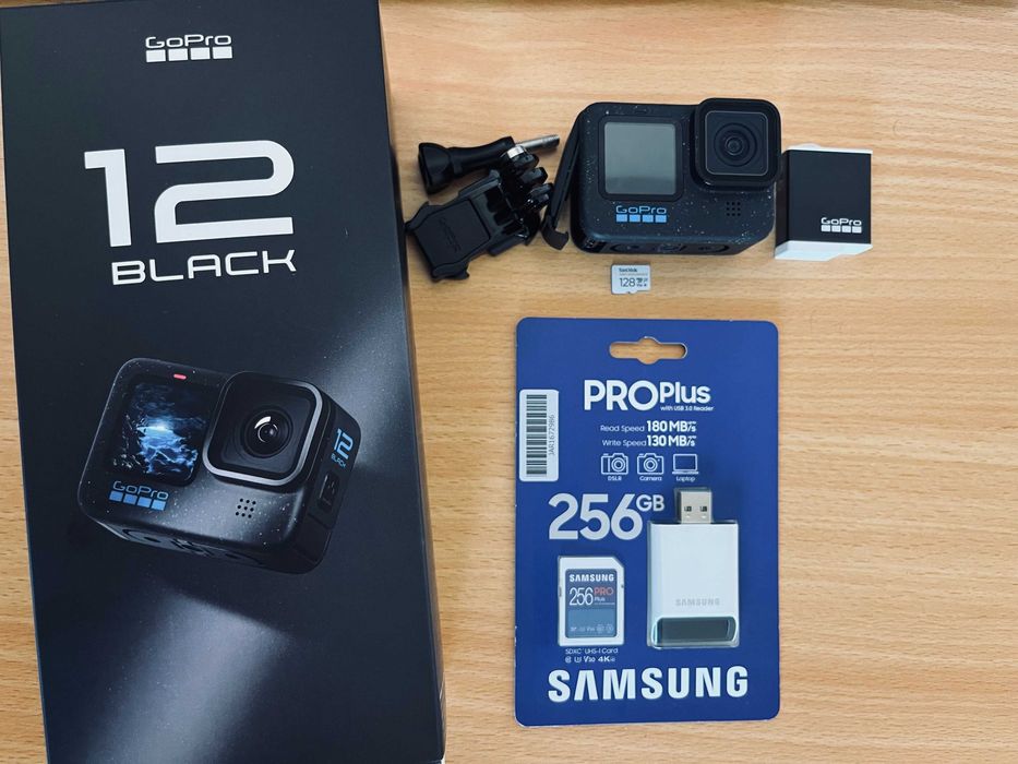GoPro Hero 12 black + три допълнителни артикула