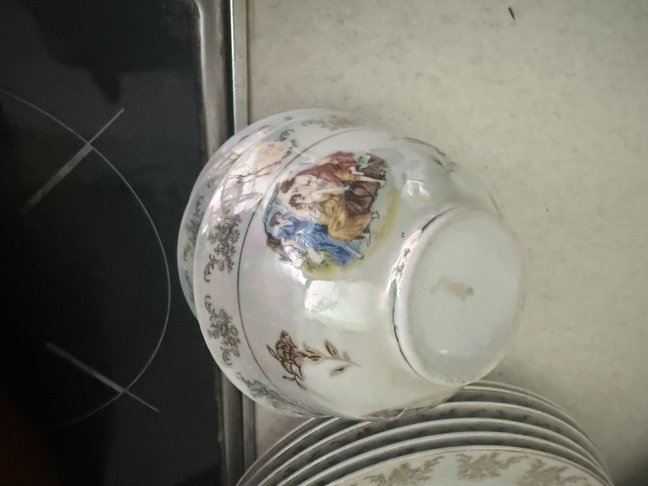 Продам сервиз Мадонна