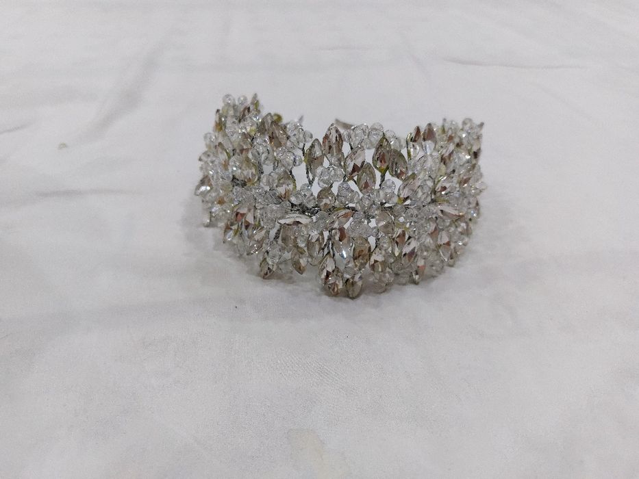 Той учун карона аксесуар