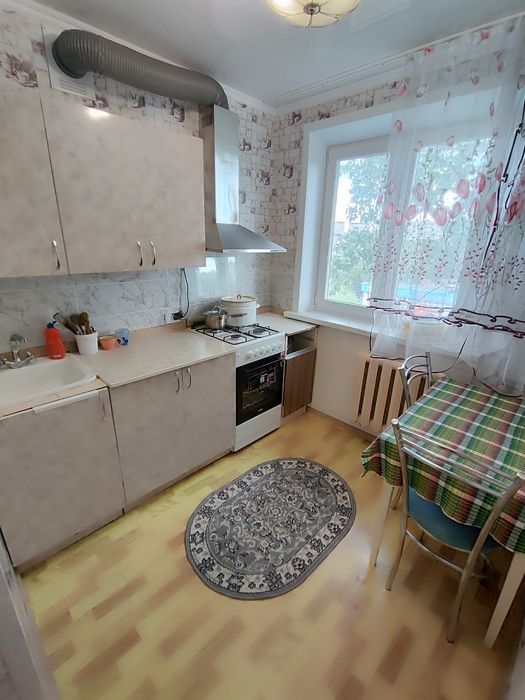 Продается 2-комн (4-11, 5 эт)