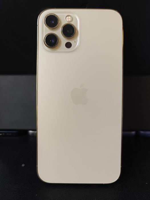 Продава Iphone 12 pro max/256 GB/93 % battery health