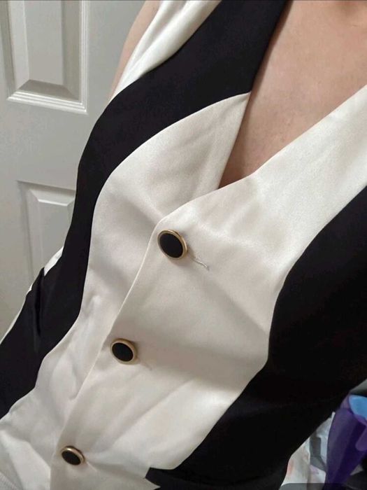 Елек ,размер М,с копчета