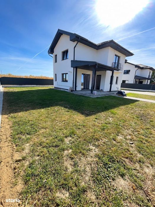 Casă nouă de vânzare în orașul Ungheni – 126 mp utili, teren 400 mp