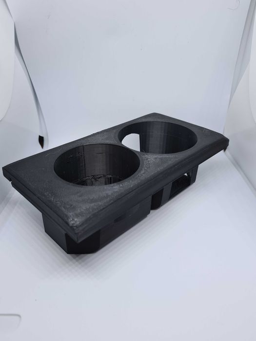 Поставка за чаши за BMW e36 e46 e30 e39 e90 е81 къпхолдър