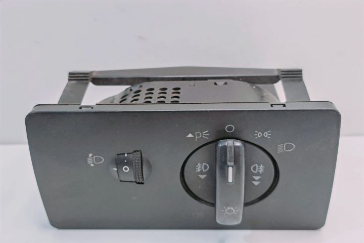 Bloc Lumini Ansamblu butoane 1S7T13A024GB Ford   seria