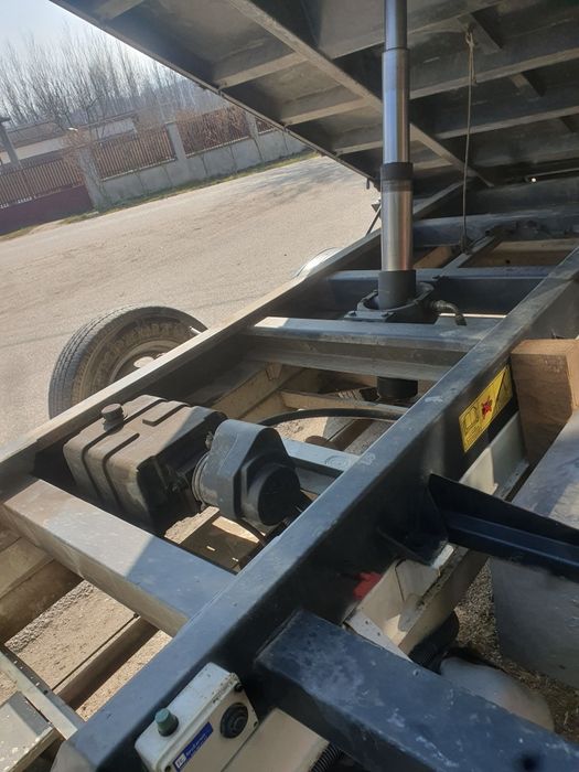 Ford Transit basculabil trilateral