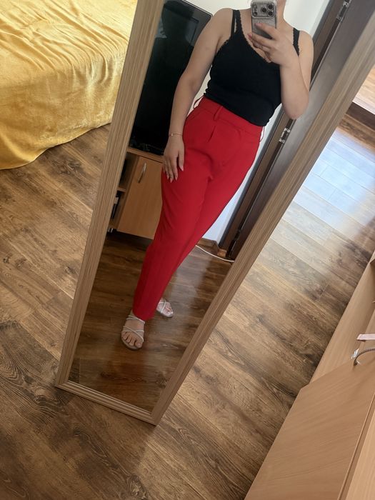 Pantaloni eleganti conici