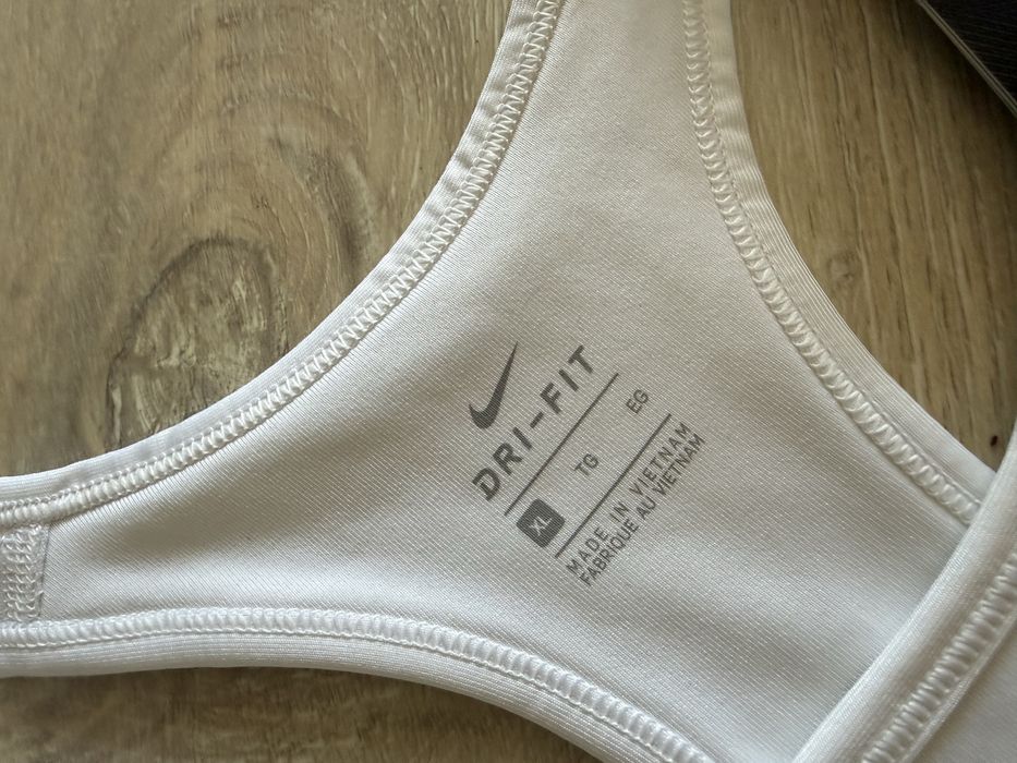 Бюстие Nike оригинално ХЛ