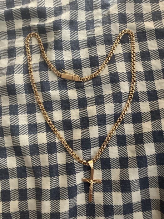 Золотоя цепочка с крестиком