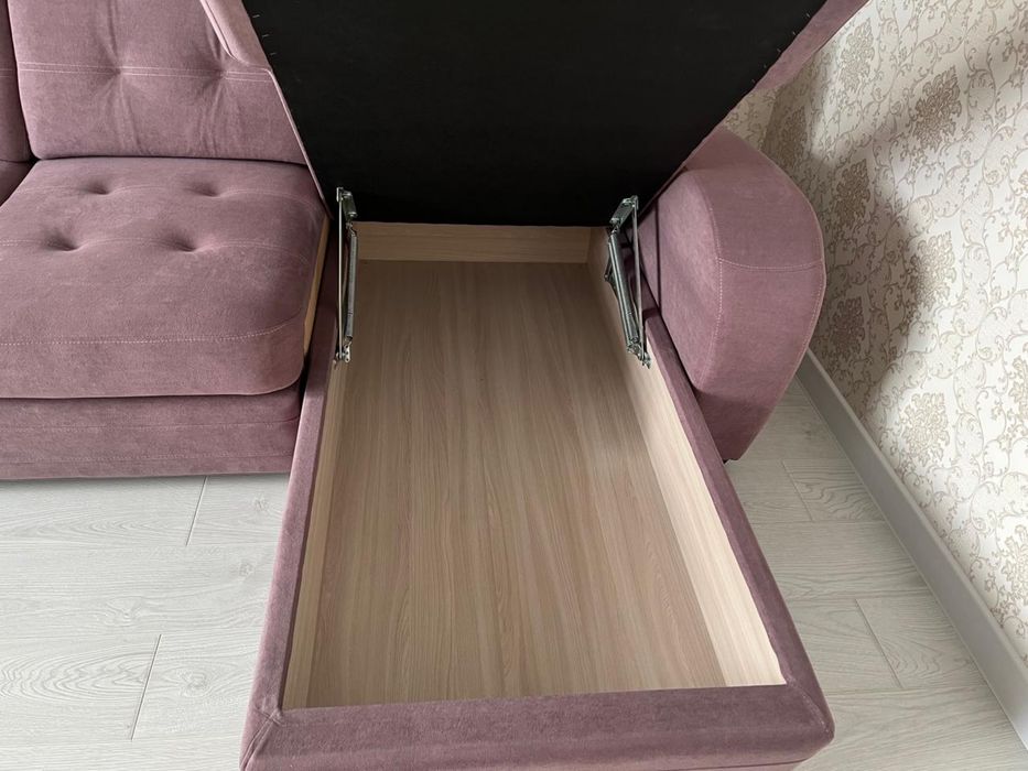 Продам диван в отличном состоянии