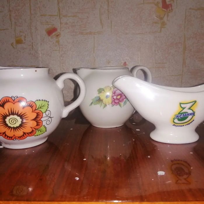 Продам наборы и кружечки