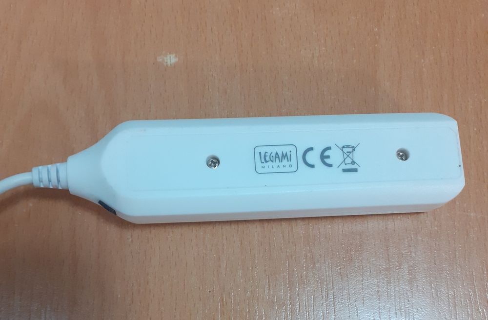 Vând HUB 4 Porturi Legami Milano, USB 2.0 cu Conectare USB-A.