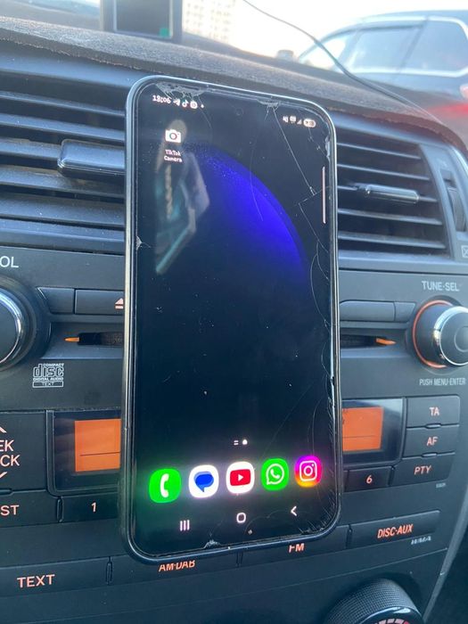 Продам Самсунгs 23FE