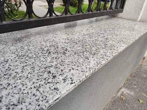 Capace de stalpi si de gard din travertin si piatra naturala