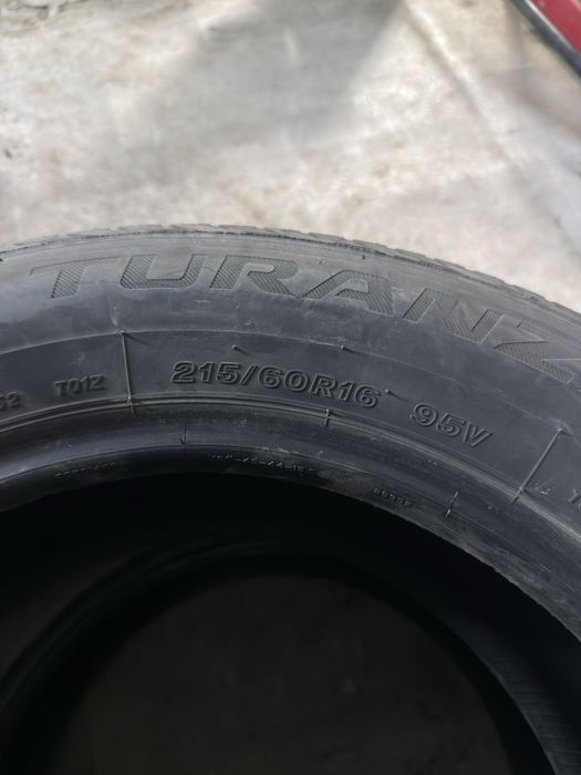 Bridgestone 215/60/R16