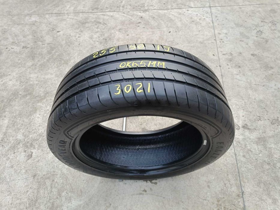 O anvelopa de vara 255 50 19 goodyear asymmetric 3 dot 3021