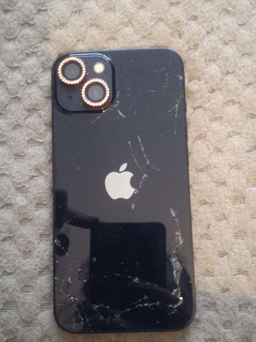 IPhone 13 в хорошем состоянии