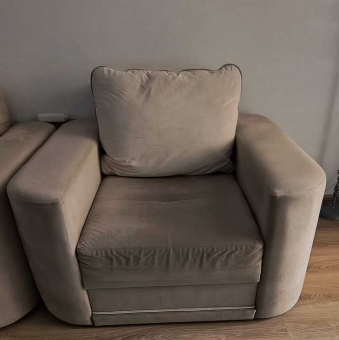 Canapea extensibila cu perne + fotoliu