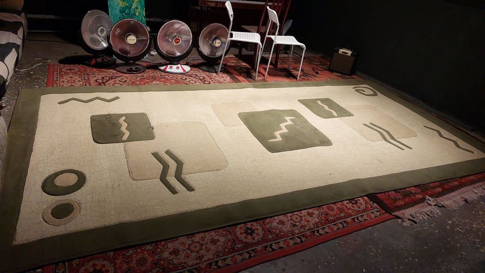 Продам ковер б/у