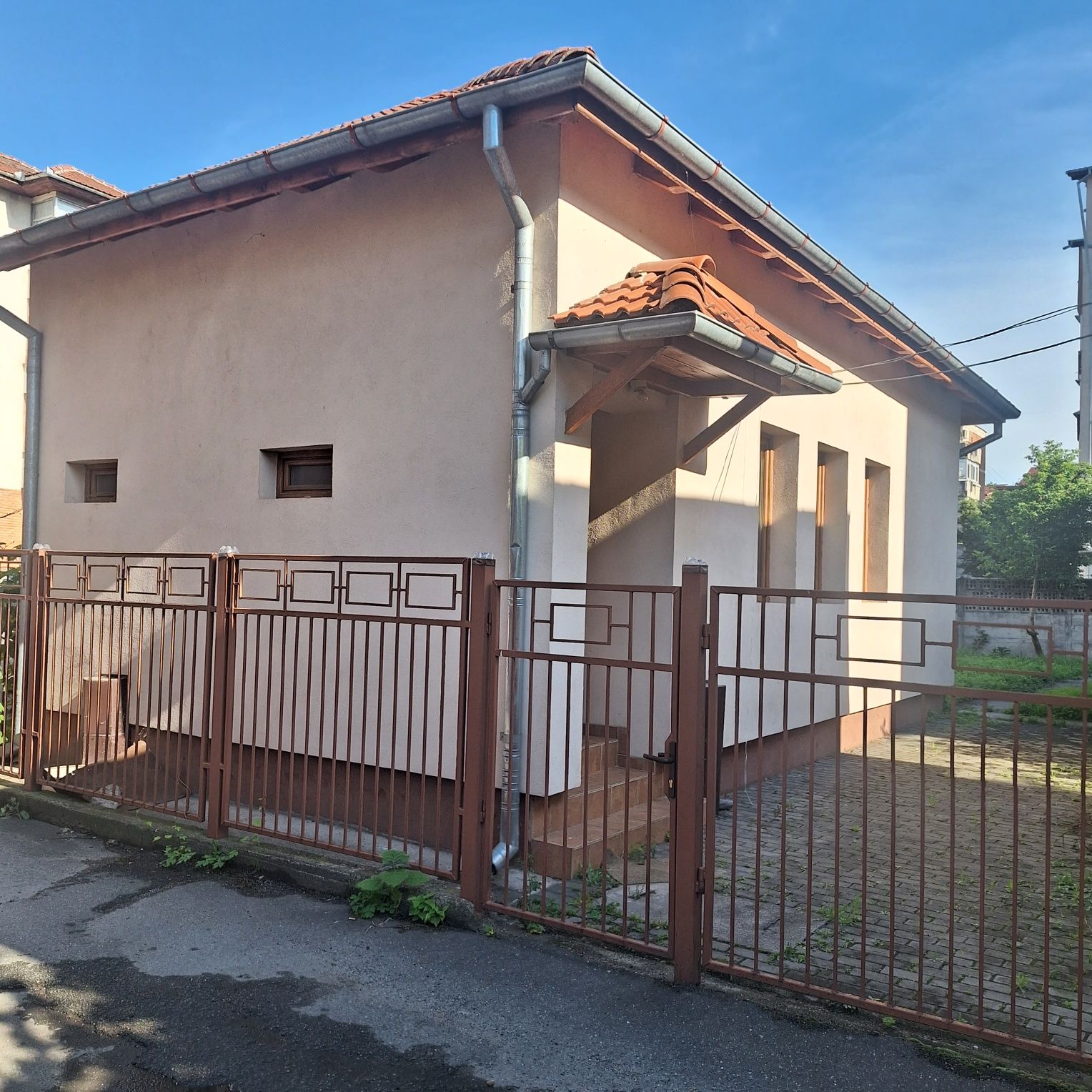 Vânzare casa si teren zona ultracentrala NEGOCIABIL Ramnicu Valcea