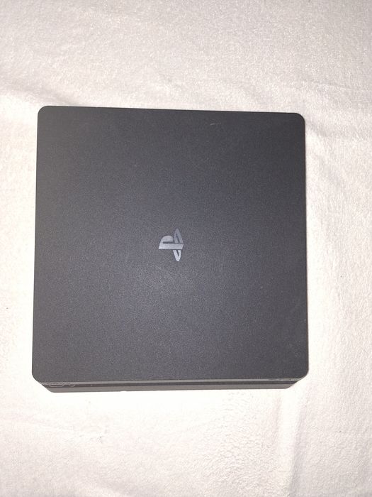 Vând ps 4 slim 500gb