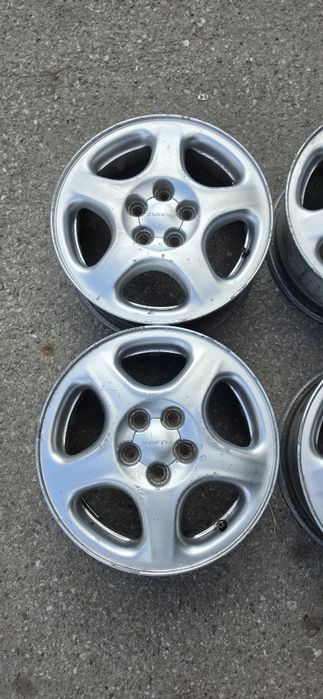 Легкосплавные оригинальные диски Subaru R15