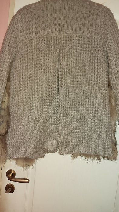 Маркова жилетка на BARK от естествен косъм лисица!Намалена на 100лв!