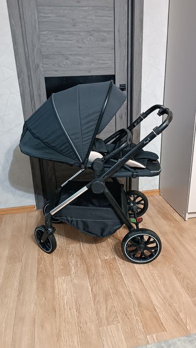 Продам коляску 65 000