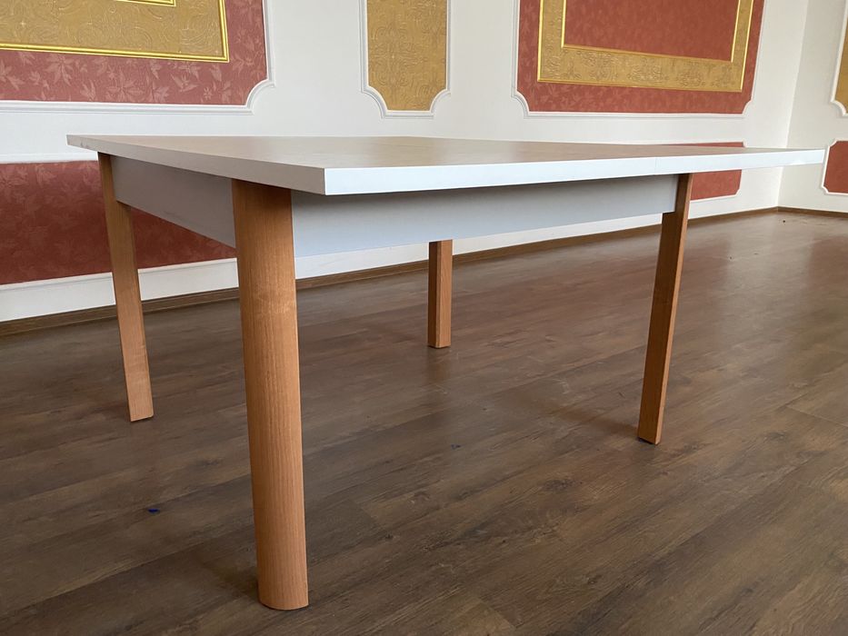 Продам столы большие