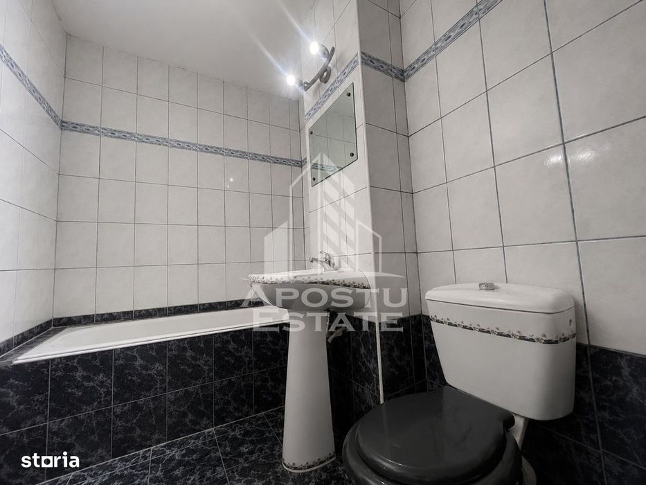 Apartament 4 camere, zona Confectii