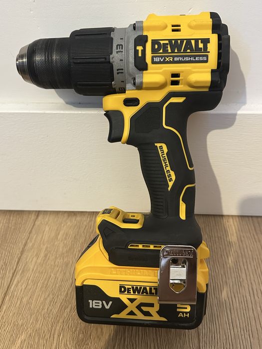 Filetantă Dewalt 18v brushless DCD805 cu baterie de 5 ah