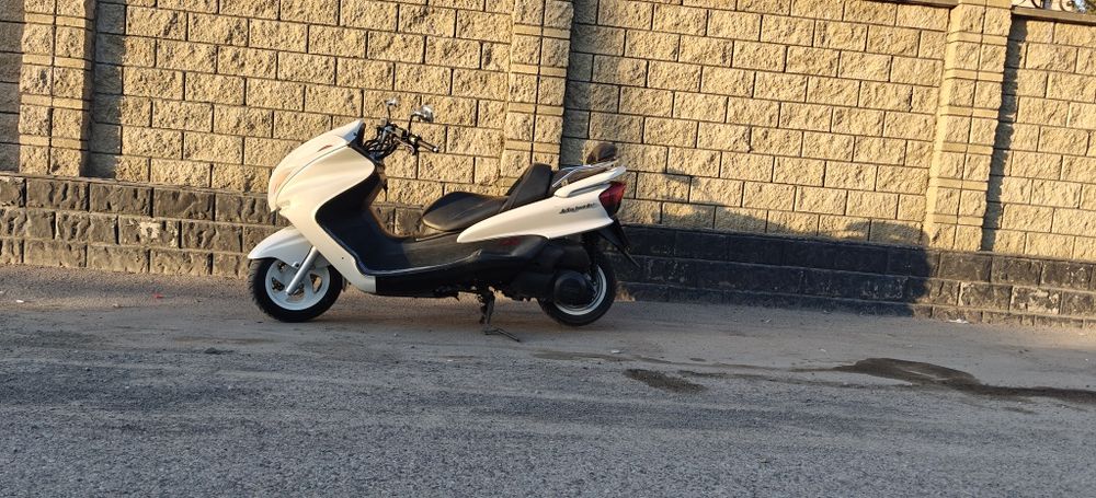 Yamaha Majesty 250