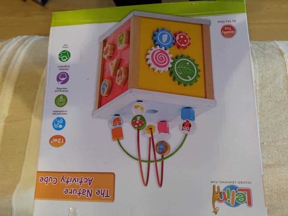 Дървен activity cube LeLin – като нов, с кутия