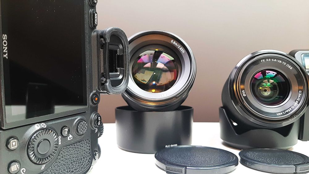 Sony Alpha A7R IV със Sony FE 85 мм f/1.8, Sony 28-70mm f/3.5-5.6 OSS