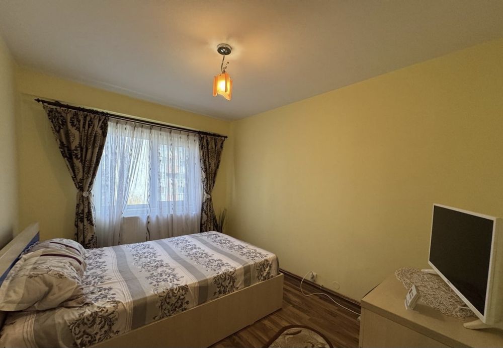 Inchiriez apartament 3 camere zona Dedeman