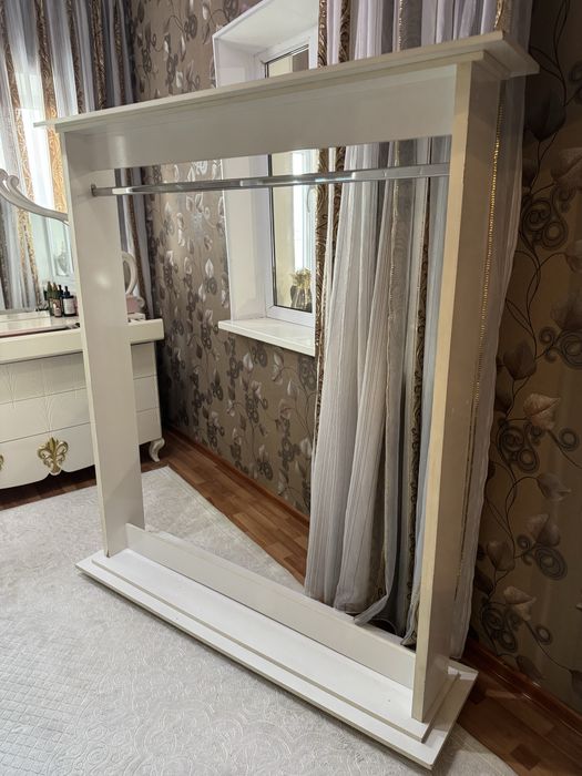 Стойка вешалка для одежды