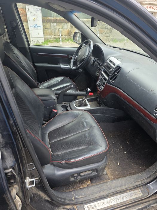 Кожен салон за Hyundai Santa Fe 2010 година