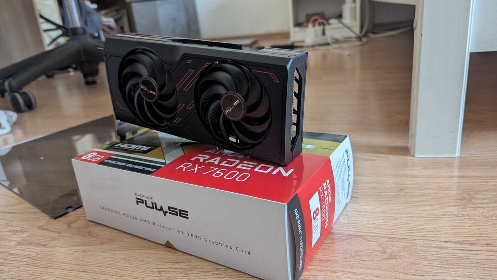 Placă video Sapphire AMD Radeon 7600 8GB Pulse